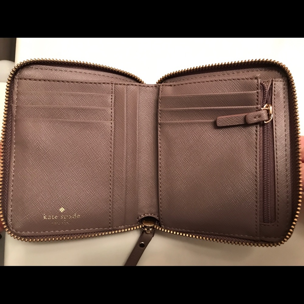 Kate Spade wallet (new) - Picture 4 of 7
